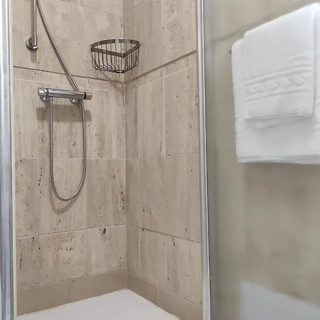 Cozy Harbour View In شقة