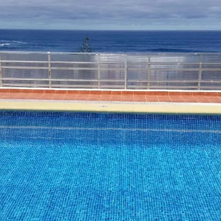 شقة Cozy Harbour View In *