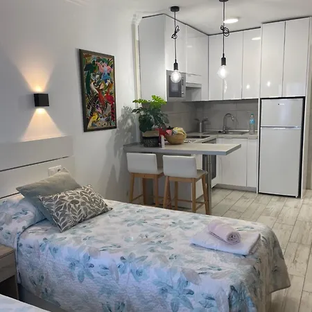 Cozy Harbour View In بويرتو ذي لا كروز